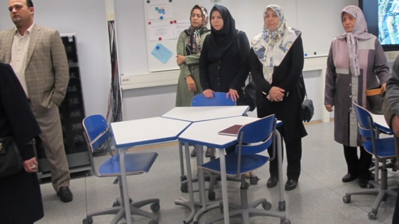 محیط در خدمت یادگیری گروهی